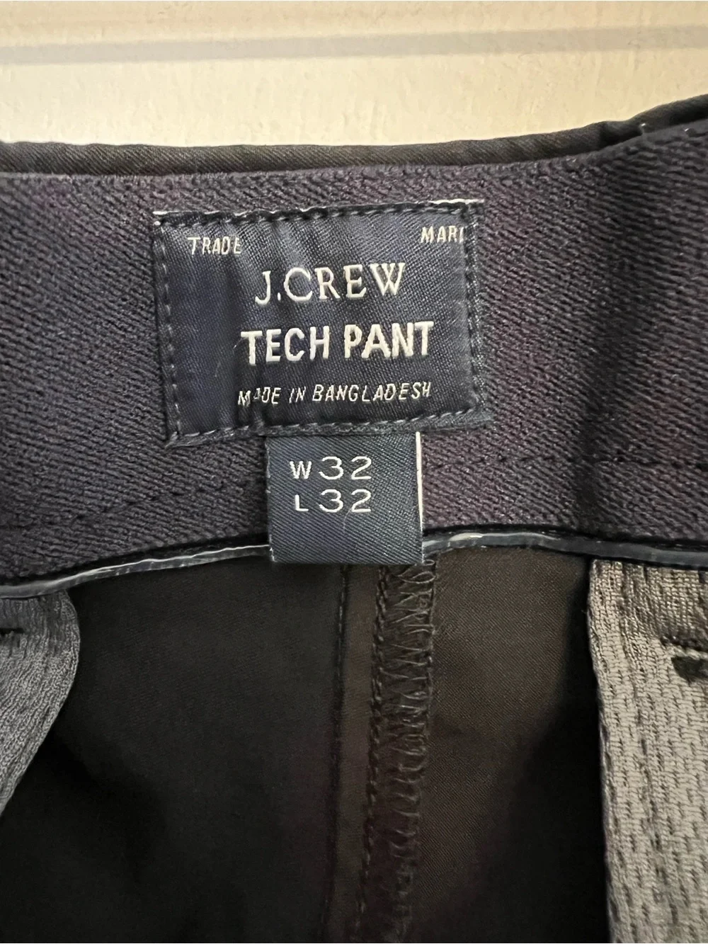 J.Crew Men's Tech Pants Moon Grey colorway Size 32x32 - Picture 3 of 6